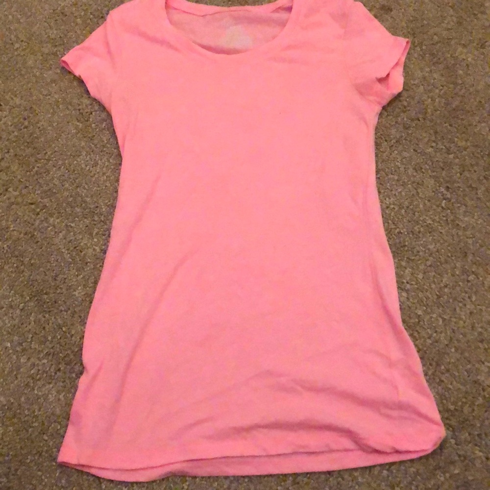 Random pink shirt😂